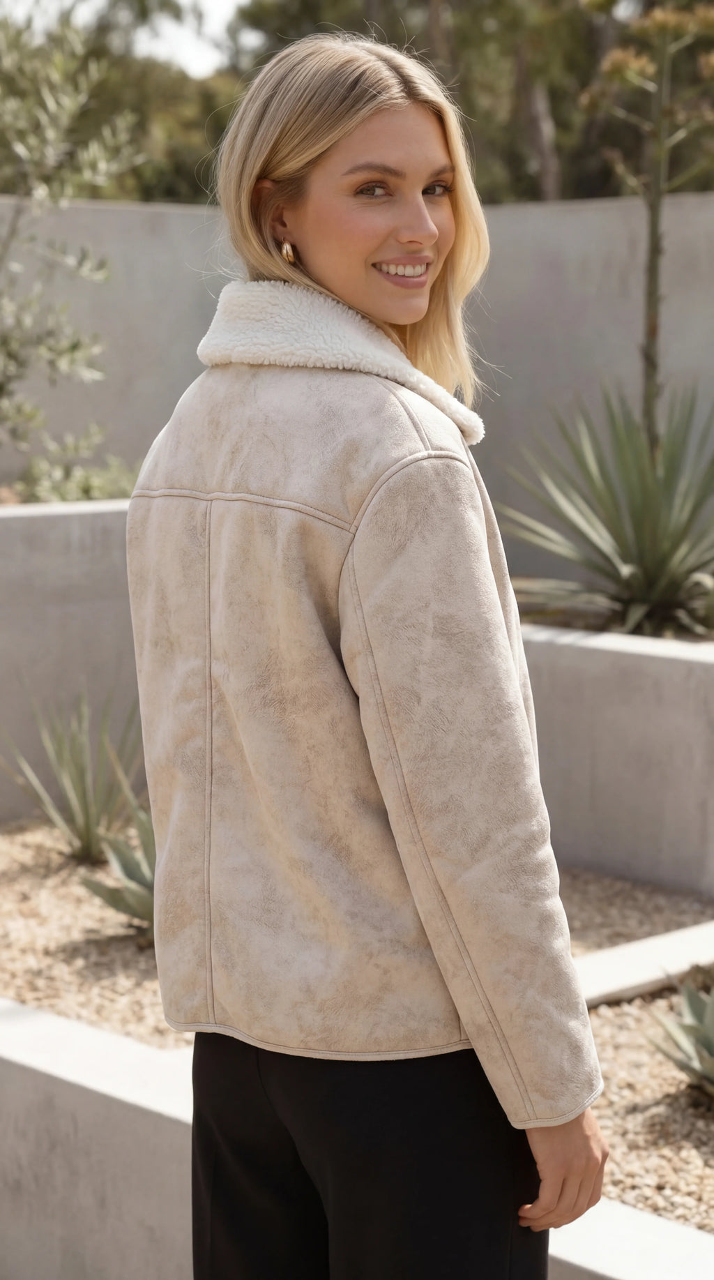 Women's Sherpa Lined Asymmetric Button-Up Jacket With Pockets