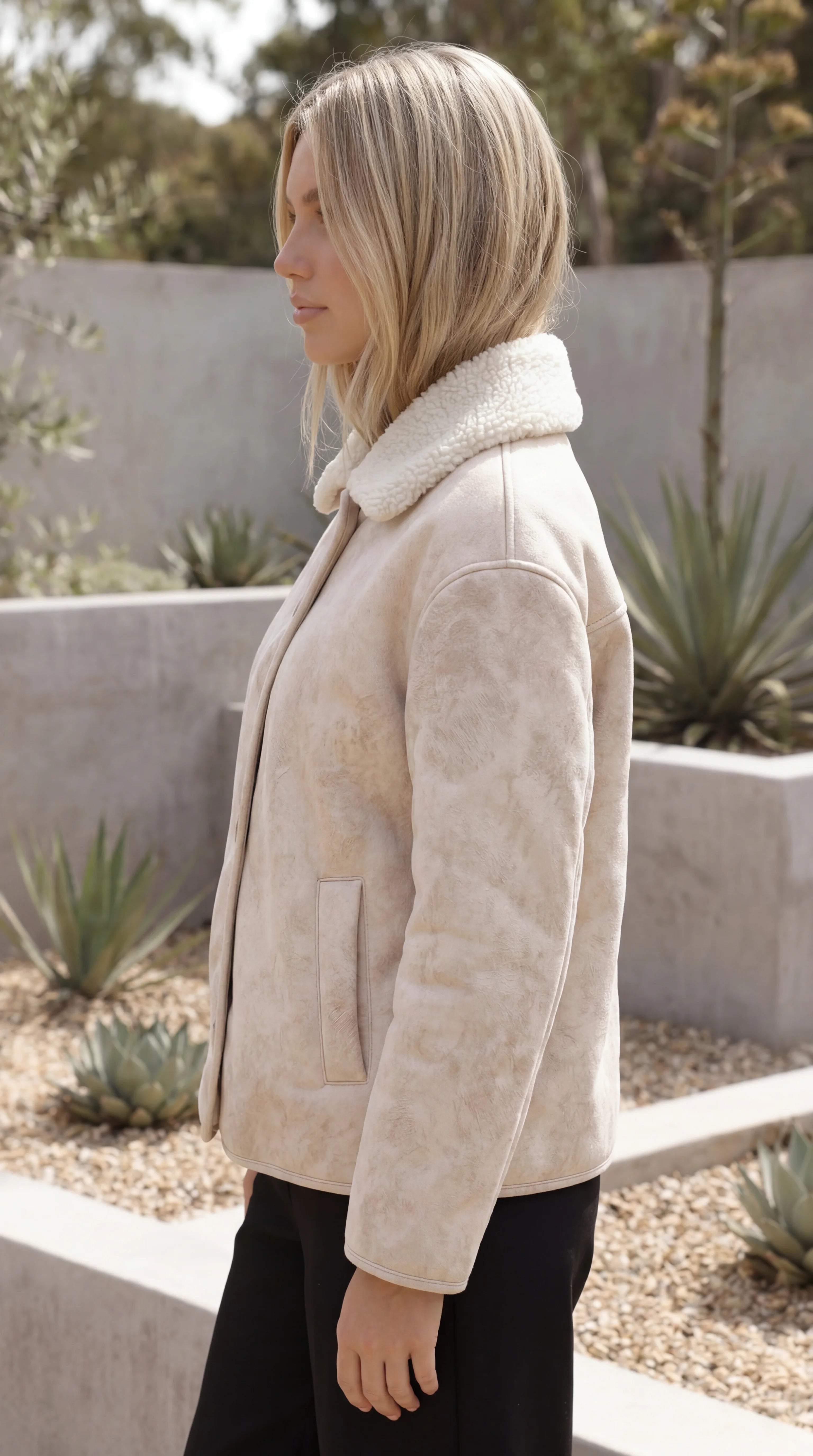 Women's Sherpa Lined Asymmetric Button-Up Jacket With Pockets