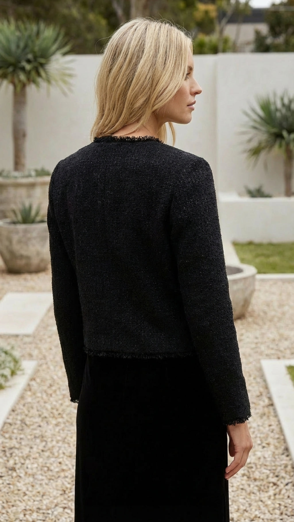 Women’s Single Breasted Cropped Jacket with Pockets