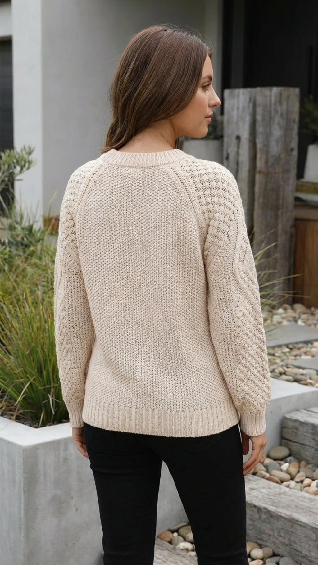 Women's Crew Neck Cable Knitted Sweater