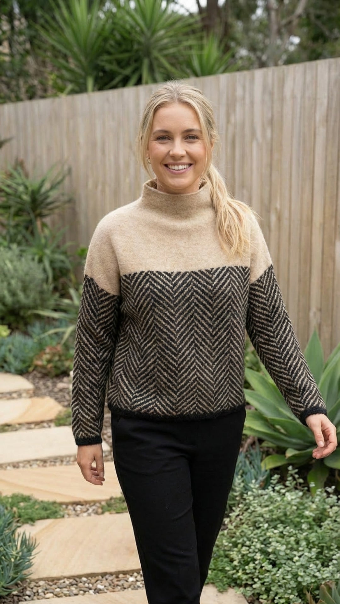 Women's High Neck Patterned Knitted Jumper
