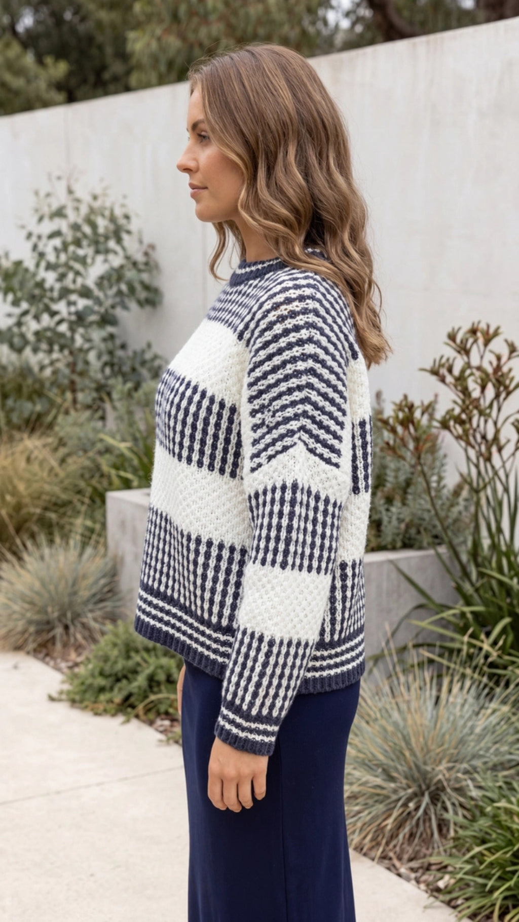 Women's Striped Knit Sweater Pullover with Crew Neck