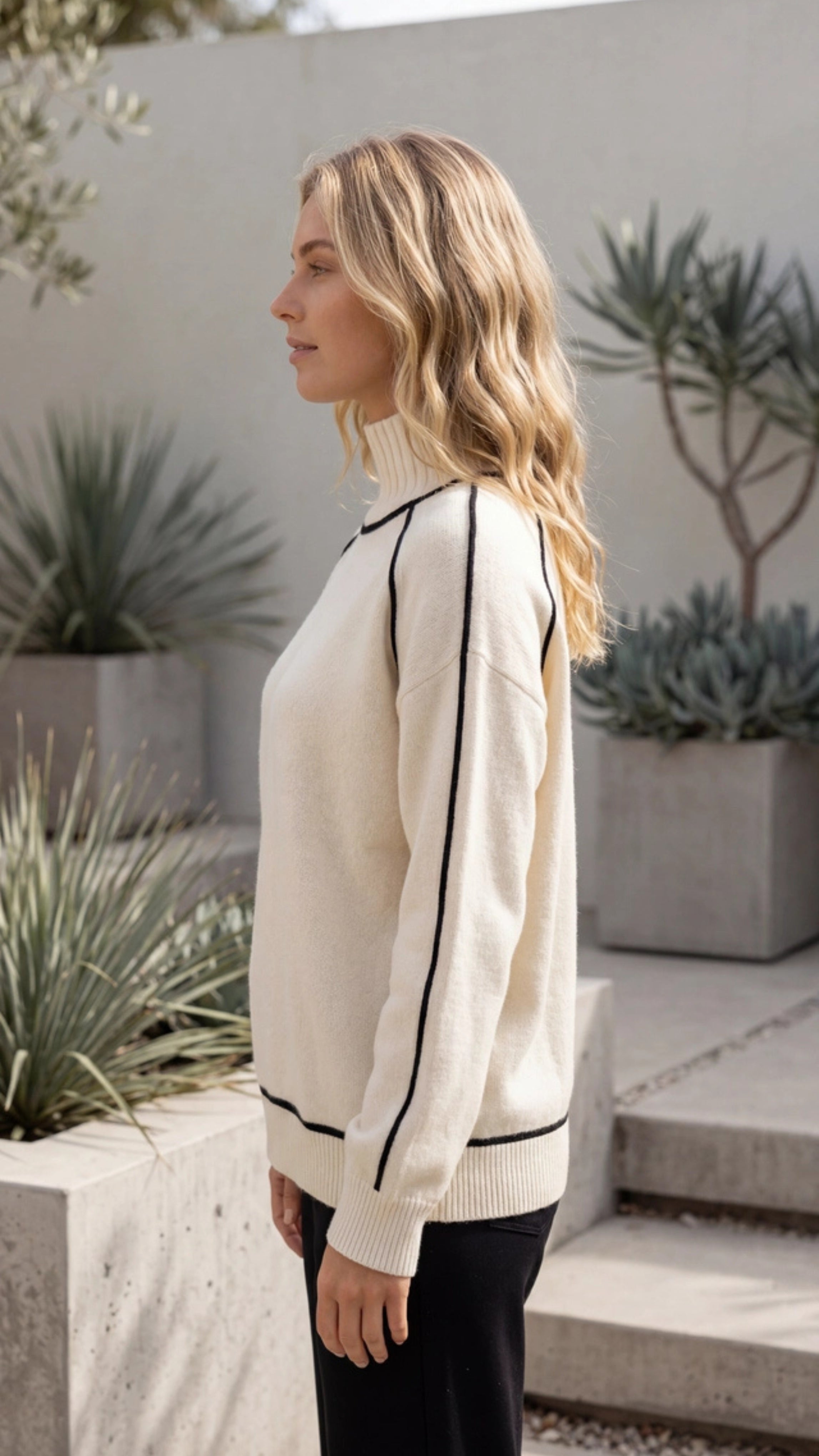 Women's Turtleneck Knit Sweater with Color Block