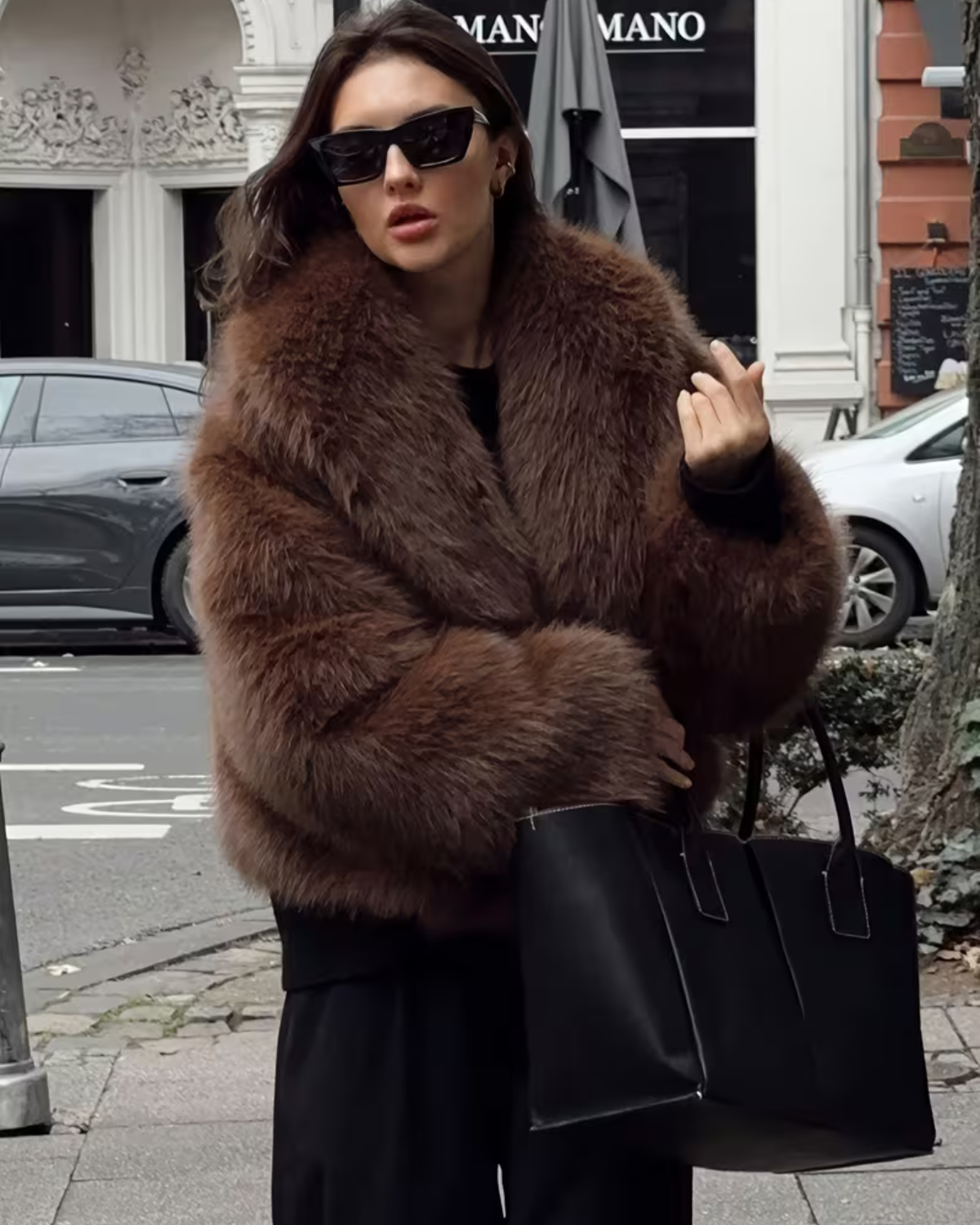 Women's Oversized Faux Fur Coat with Lapel Collar