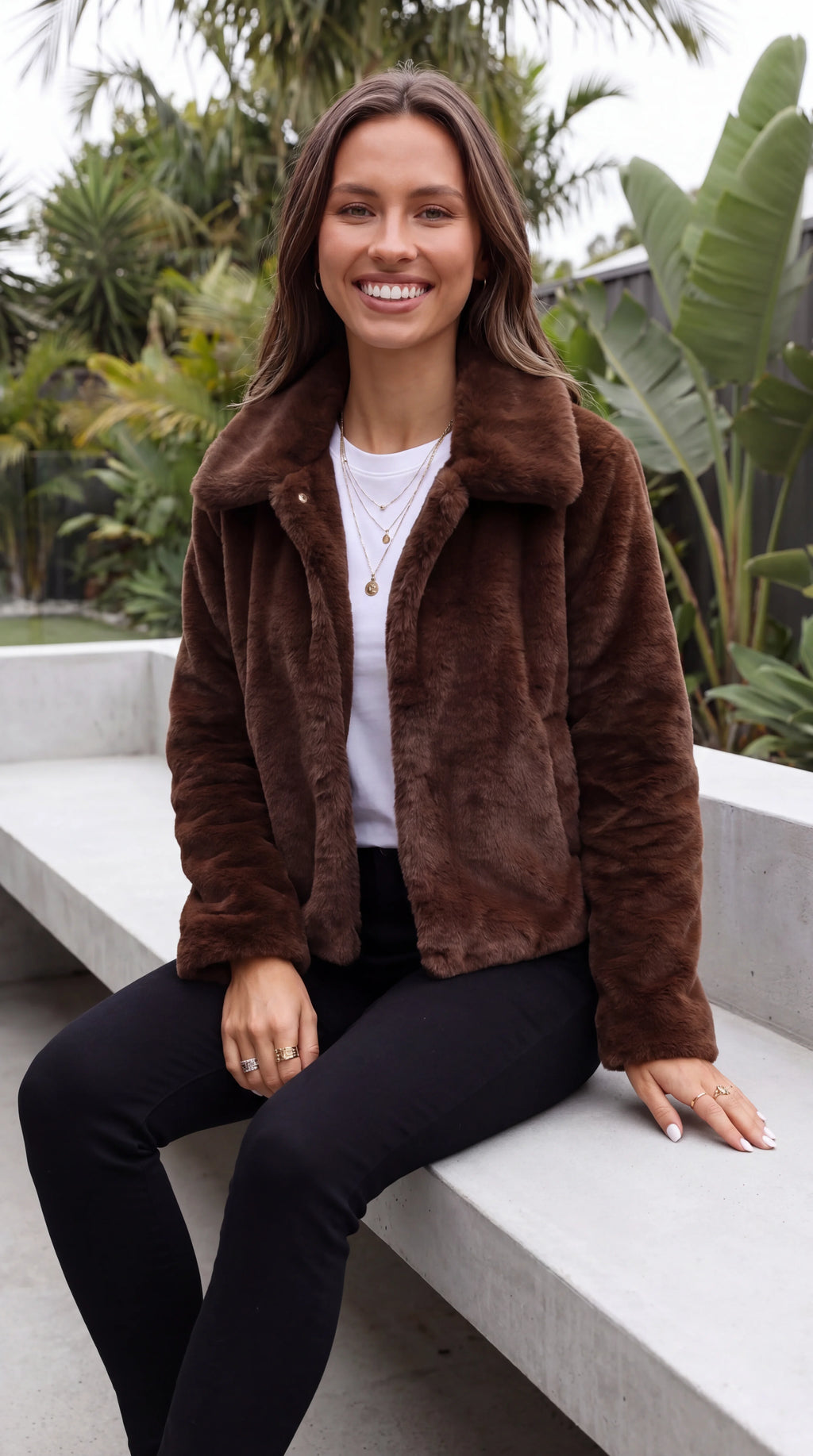 Women's Lapel Collar Faux Fur Winter Jacket