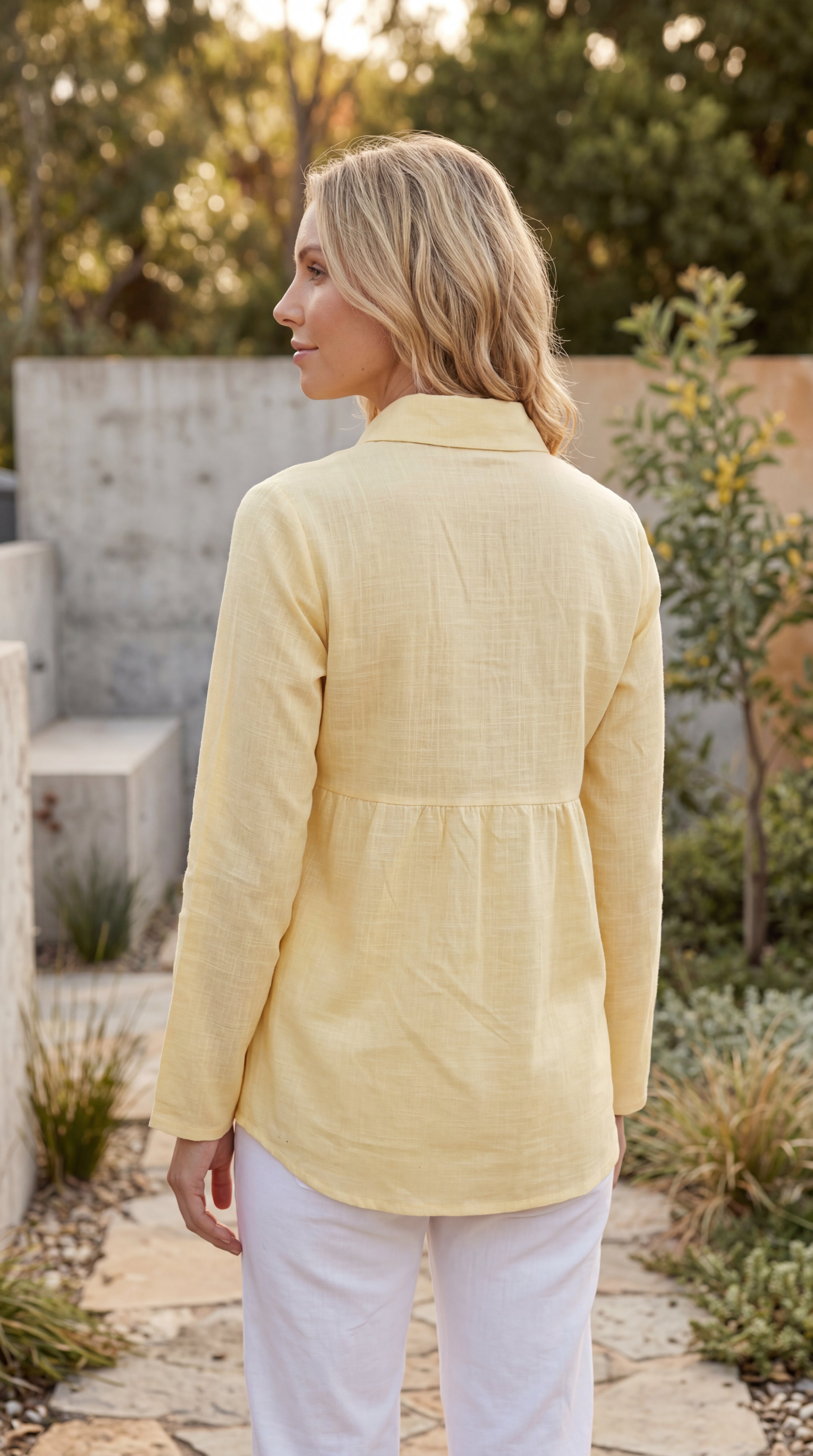 Women's Collared Long Sleeve Button-Up Shirt