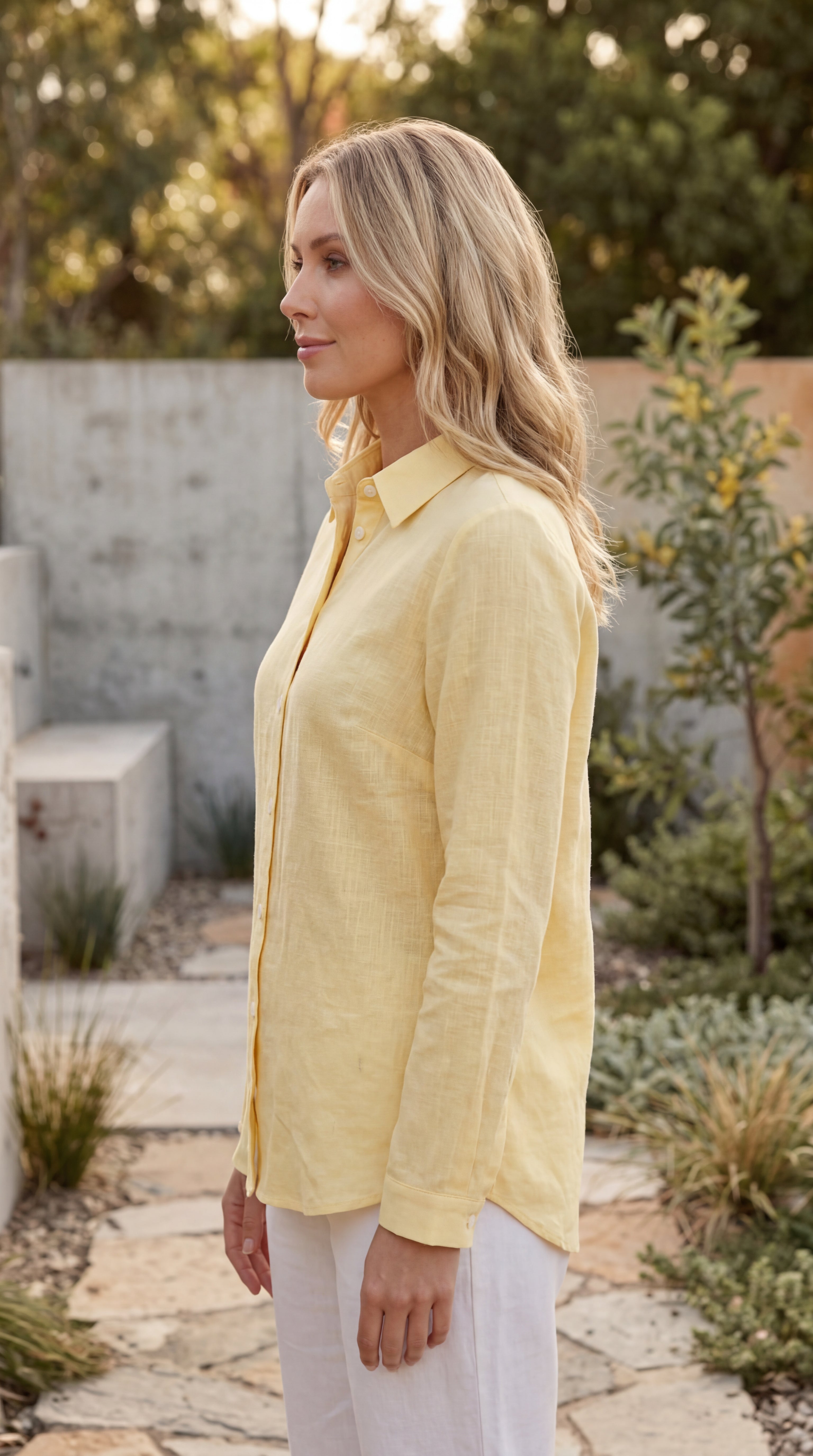 Women's Collared Long Sleeve Button-Up Shirt