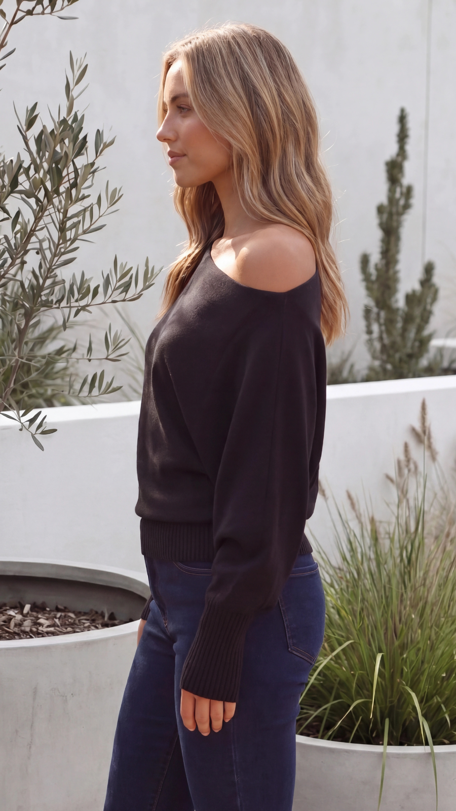 Women's Off Shoulder Asymmetric Knit Jumper