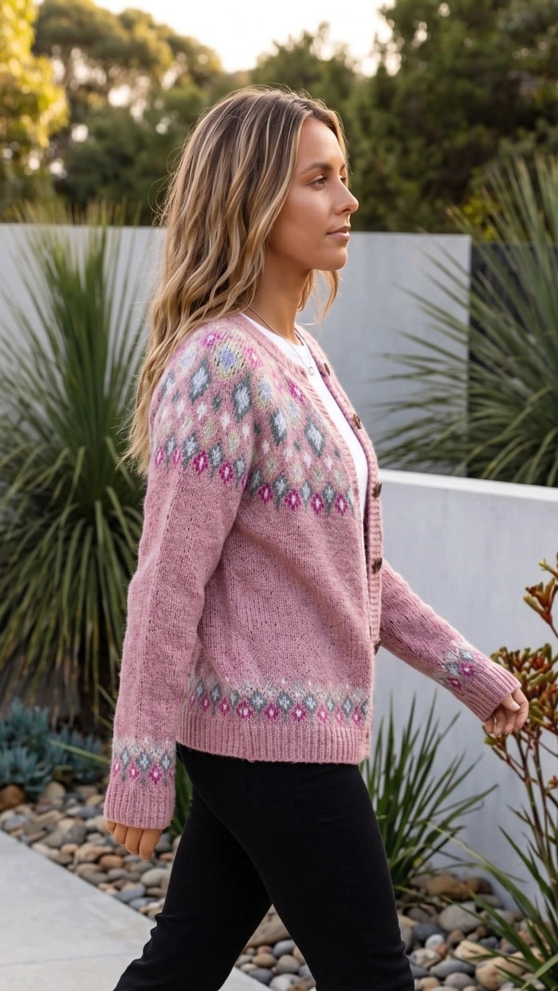 Women’s Fair Isle Patterned Knit Cardigan With Button Front