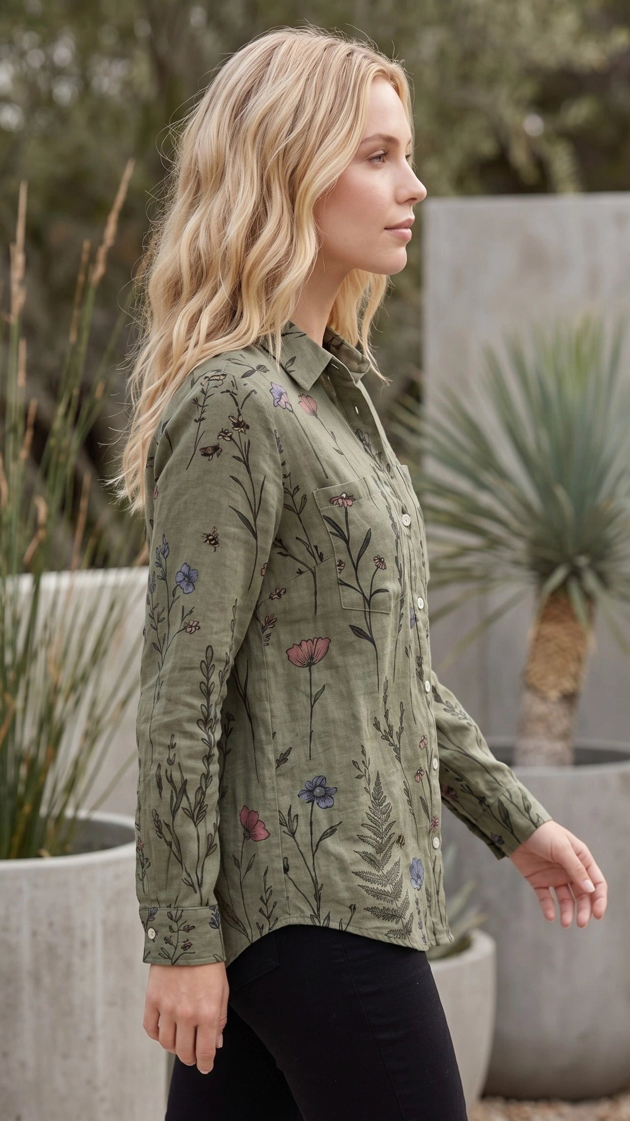 Women's Collared Long Sleeve Printed Button-Up Shirt