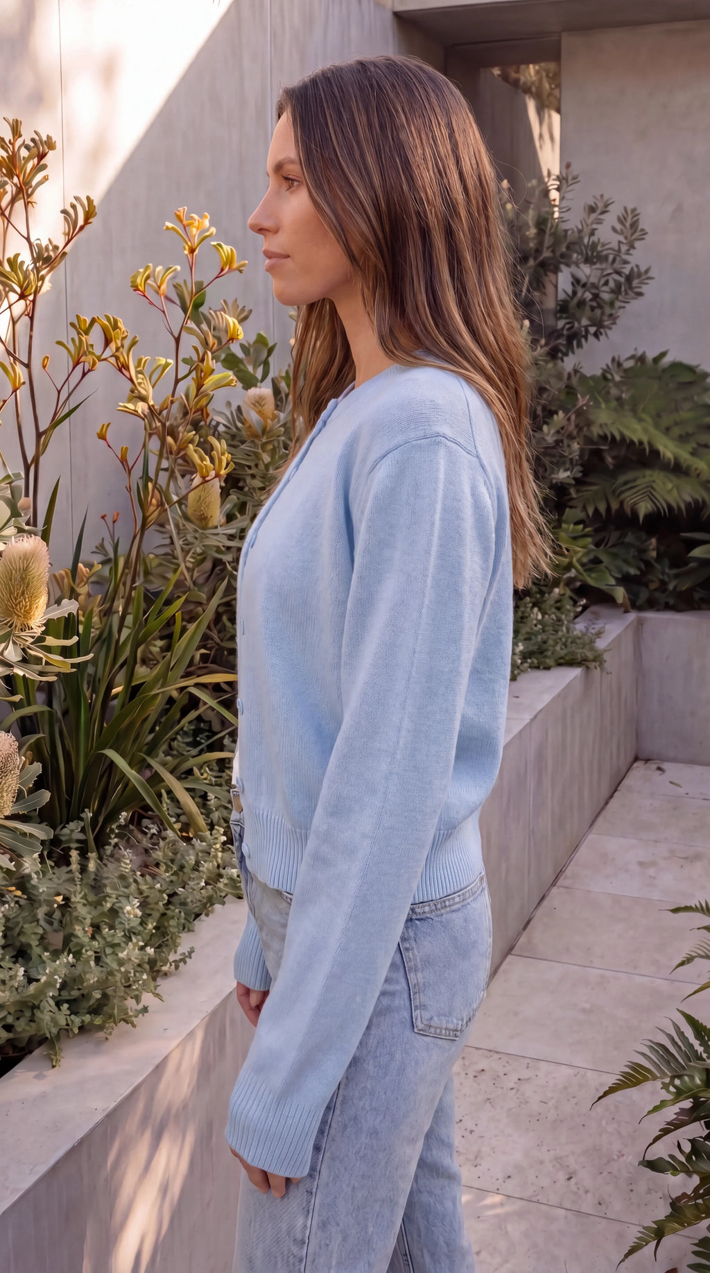 Women's Cropped Knit Cardigan with Ribbed Trim