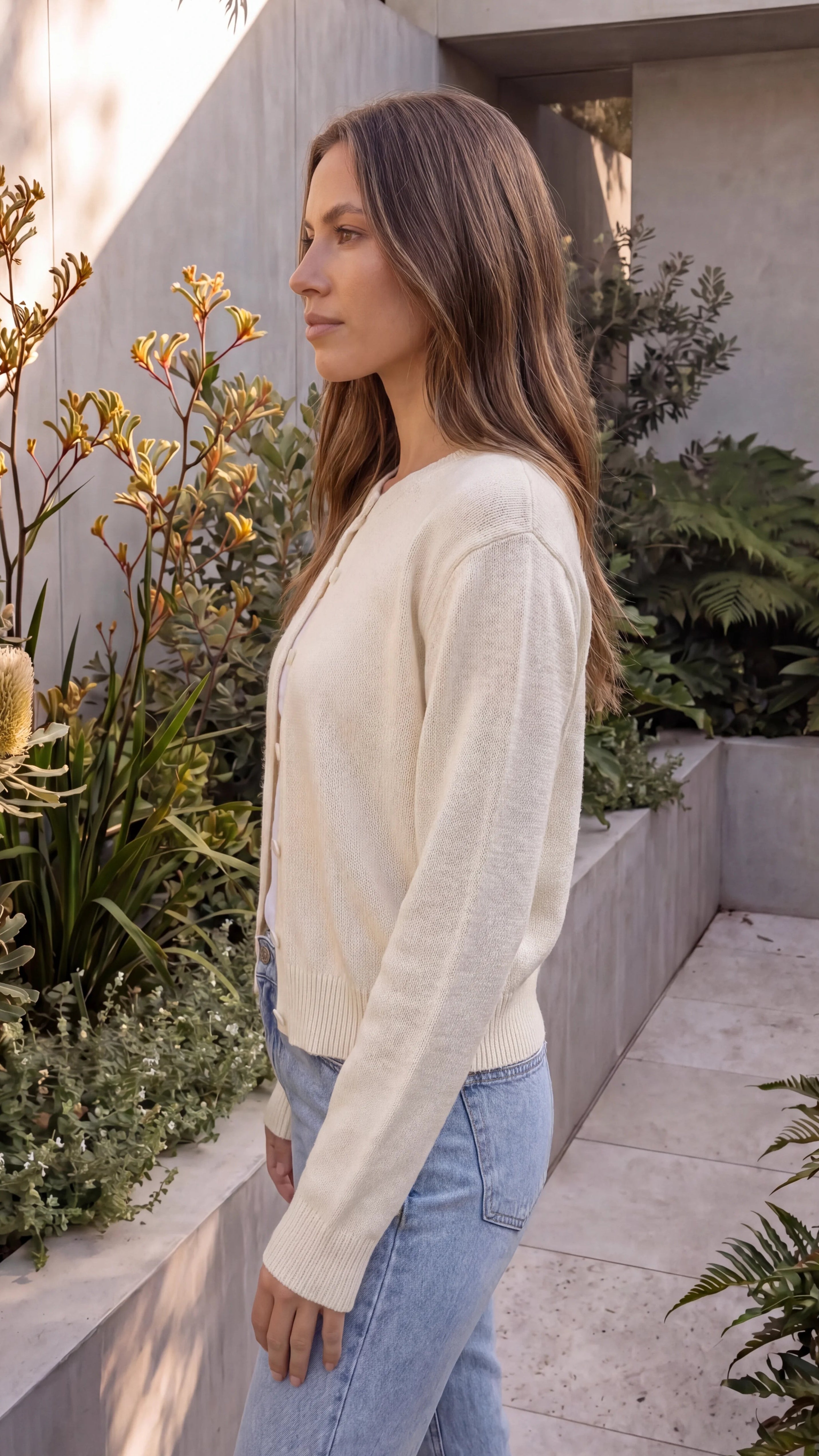 Women's Cropped Knit Cardigan with Ribbed Trim
