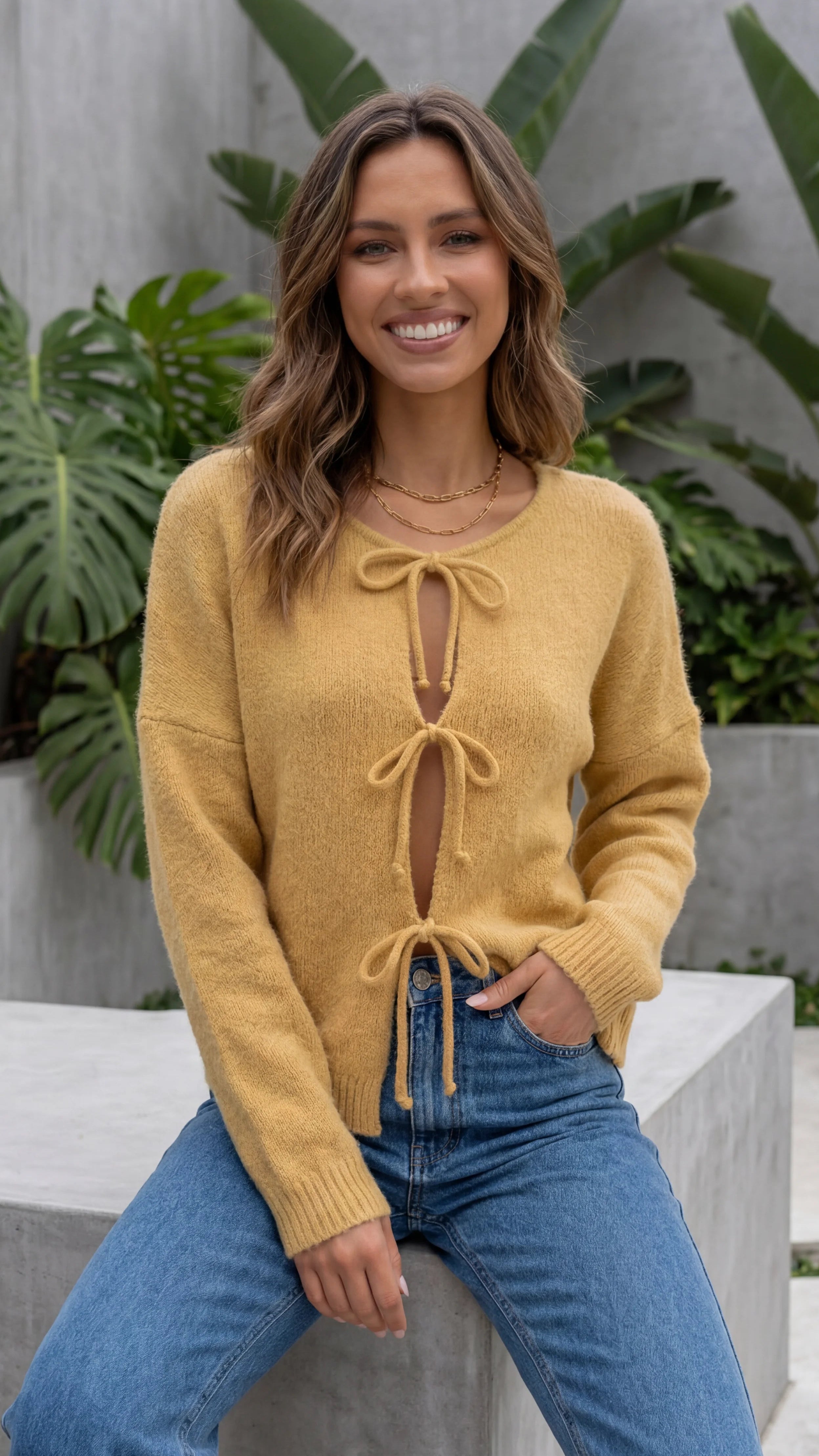 Women's Crew Neck Long Sleeve Tie Front Knit Cardigan