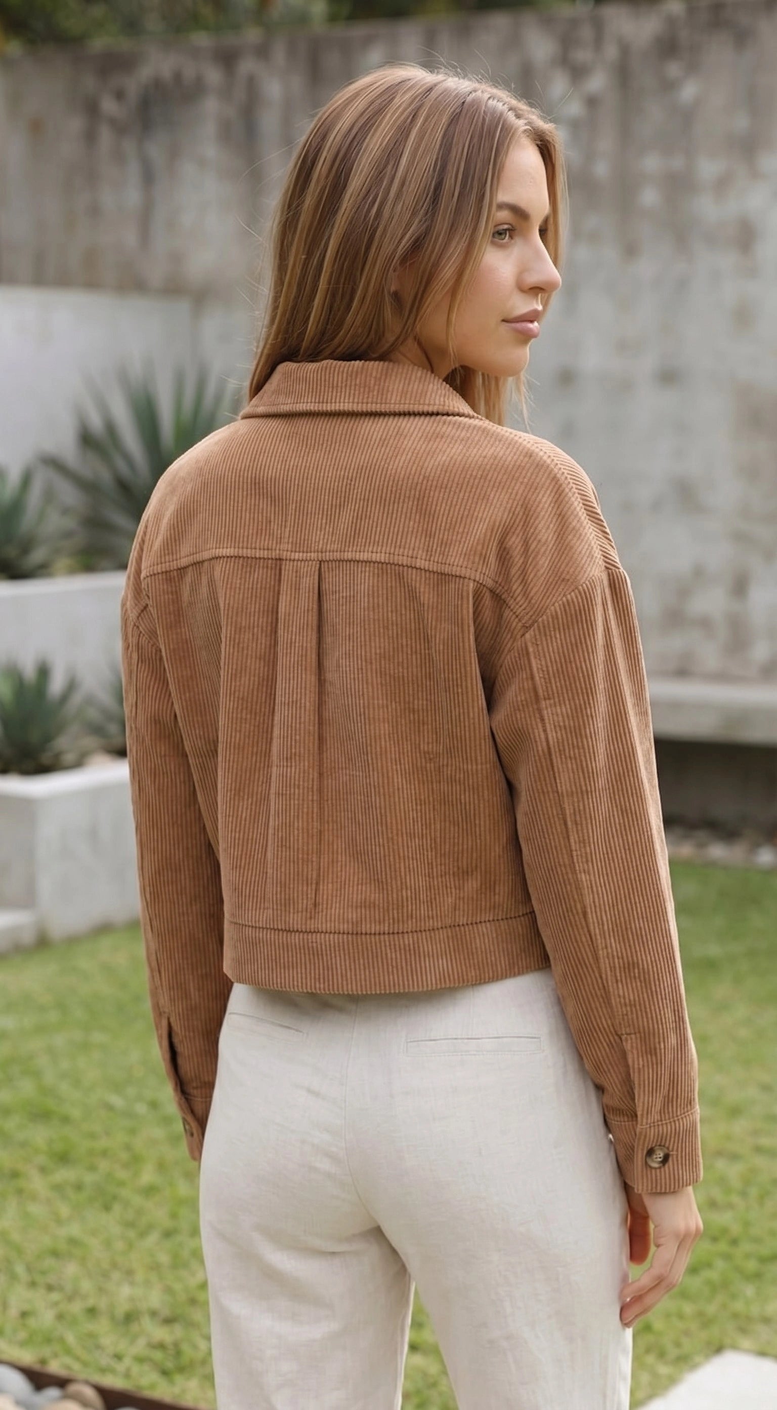 Women's Cropped Button-Up Corduroy Jacket with Chest Pockets