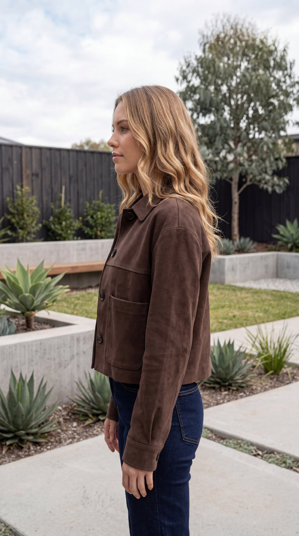 Women's Cropped Button-Front Jacket with Pockets