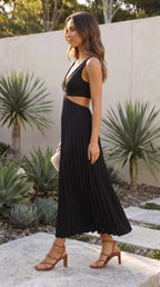 Women’s Deep V-Neck Cut-Out Pleated Maxi Dress