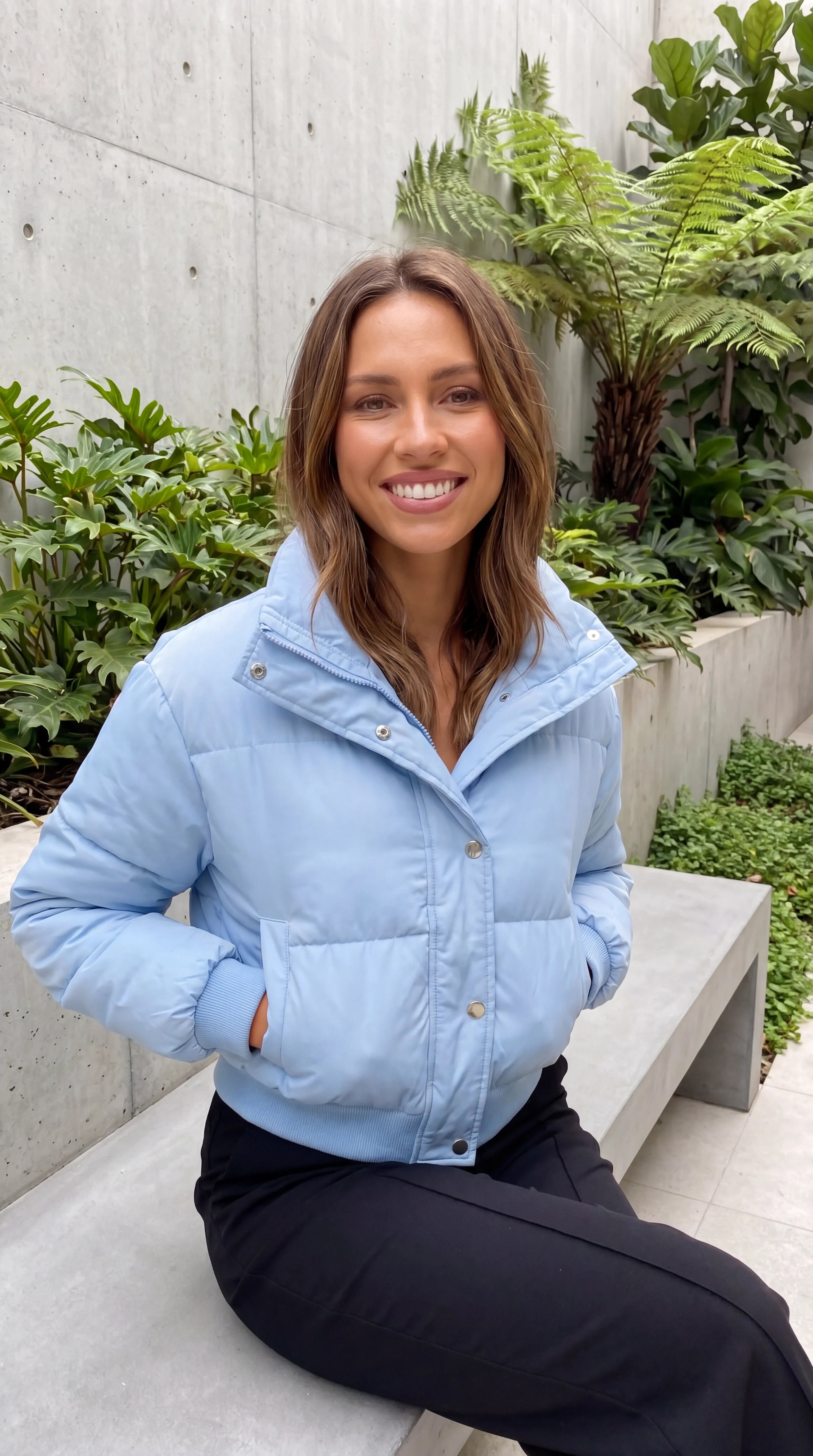 Women's High Collar Quilted Cropped Puffer Jacket with Pockets