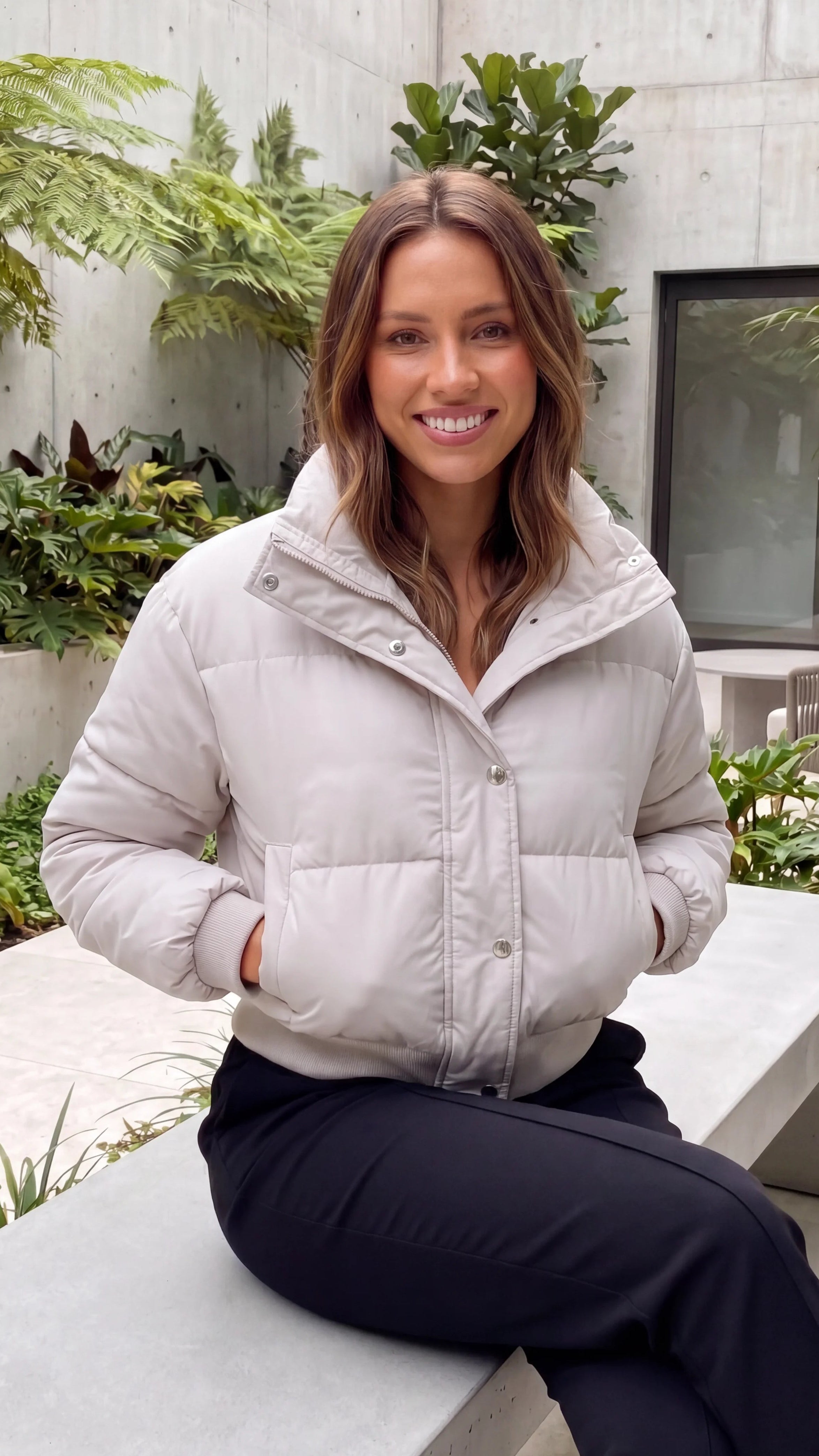 Women's High Collar Quilted Cropped Puffer Jacket with Pockets
