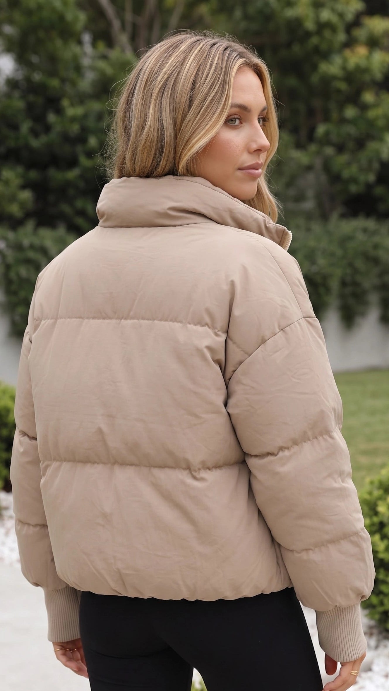 Women’s Zip Front Padded Puffer Jacket with Pockets