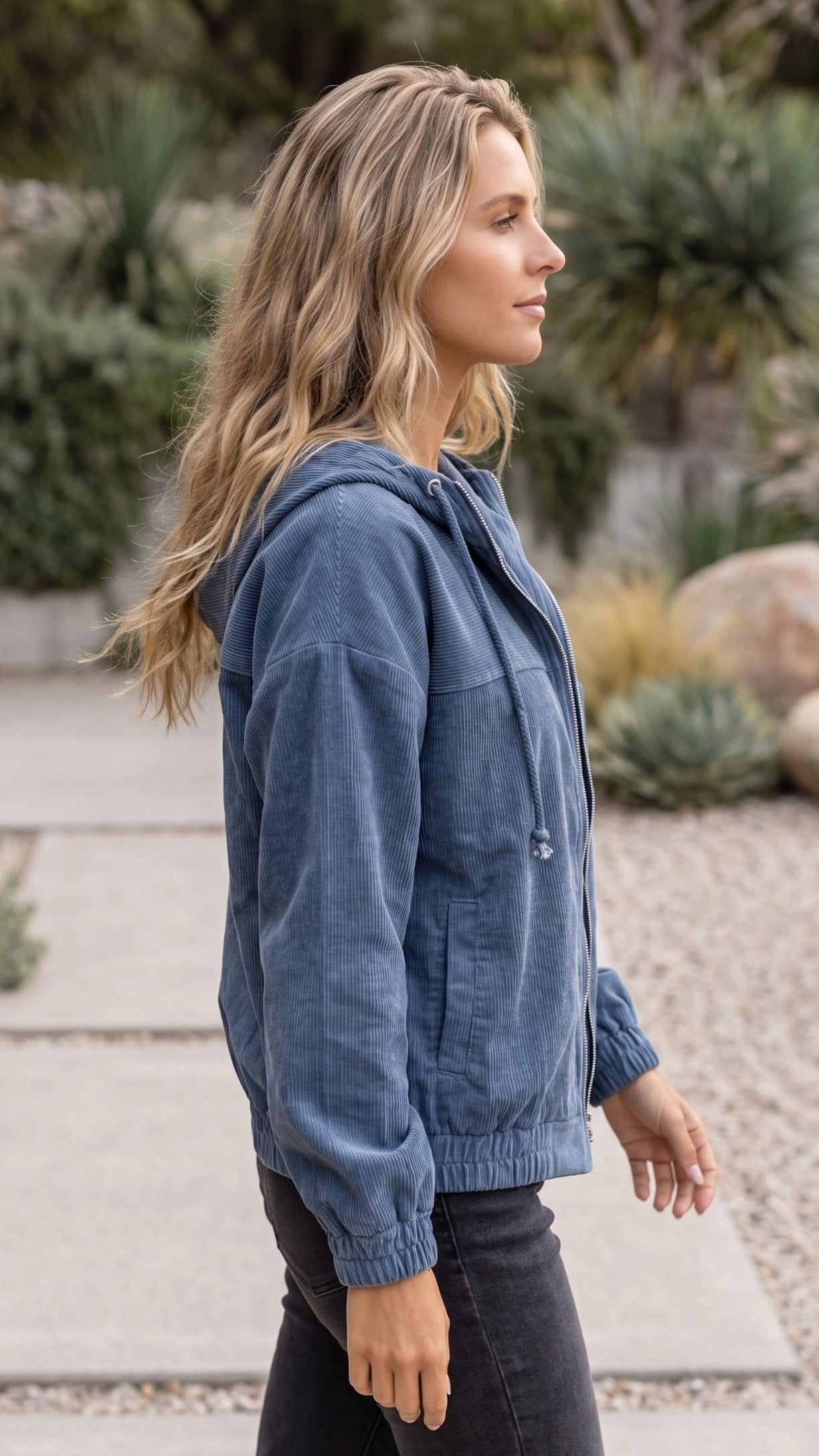 Women’s Hooded Zip Up Lightweight Jacket