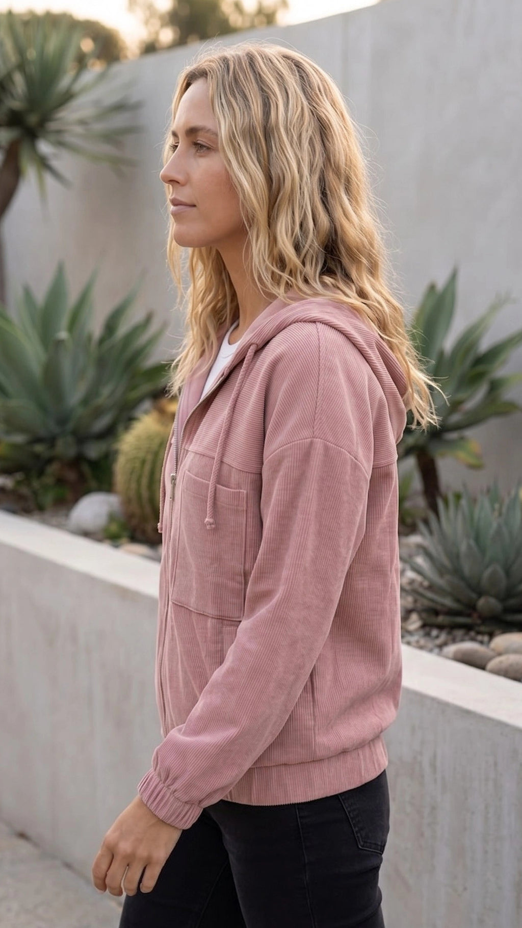 Women’s Hooded Zip Up Lightweight Jacket