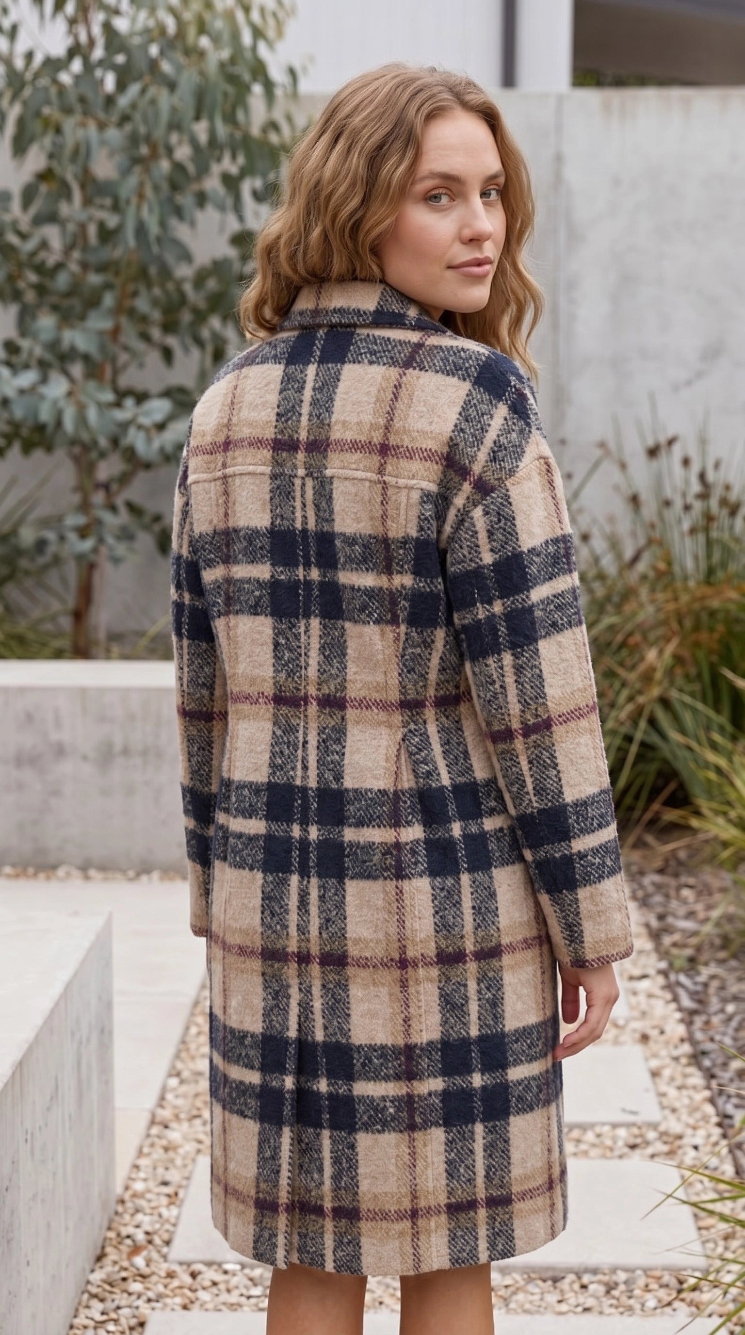 Women's Lapel Collar Single Breasted Plaid Long Coat
