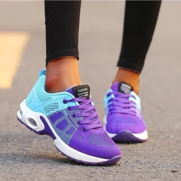 Women's Lightweight Lace-Up Walking Trainers violet