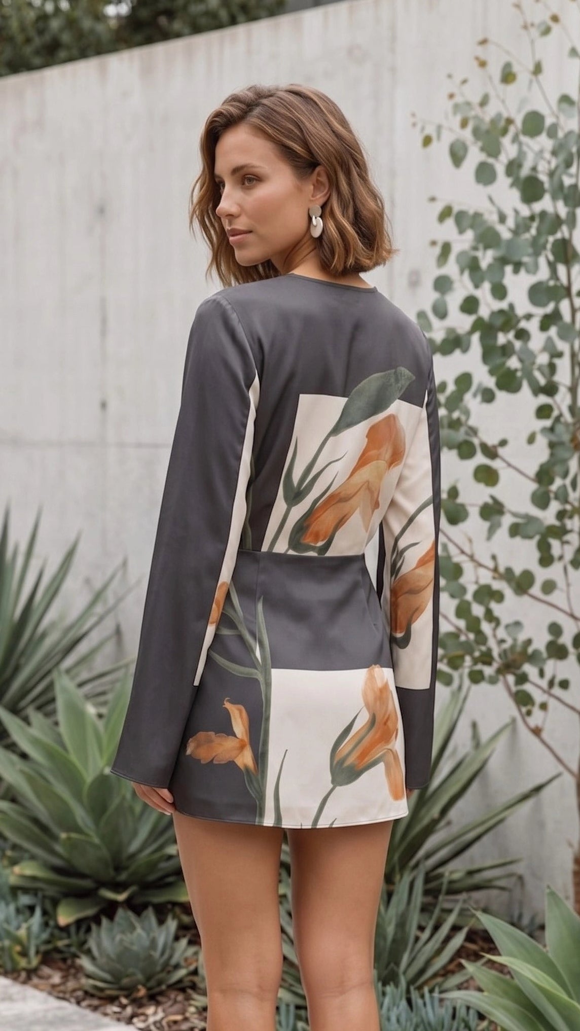 Women's Long Sleeve Floral Print Twist Front Cocktail Mini Dress