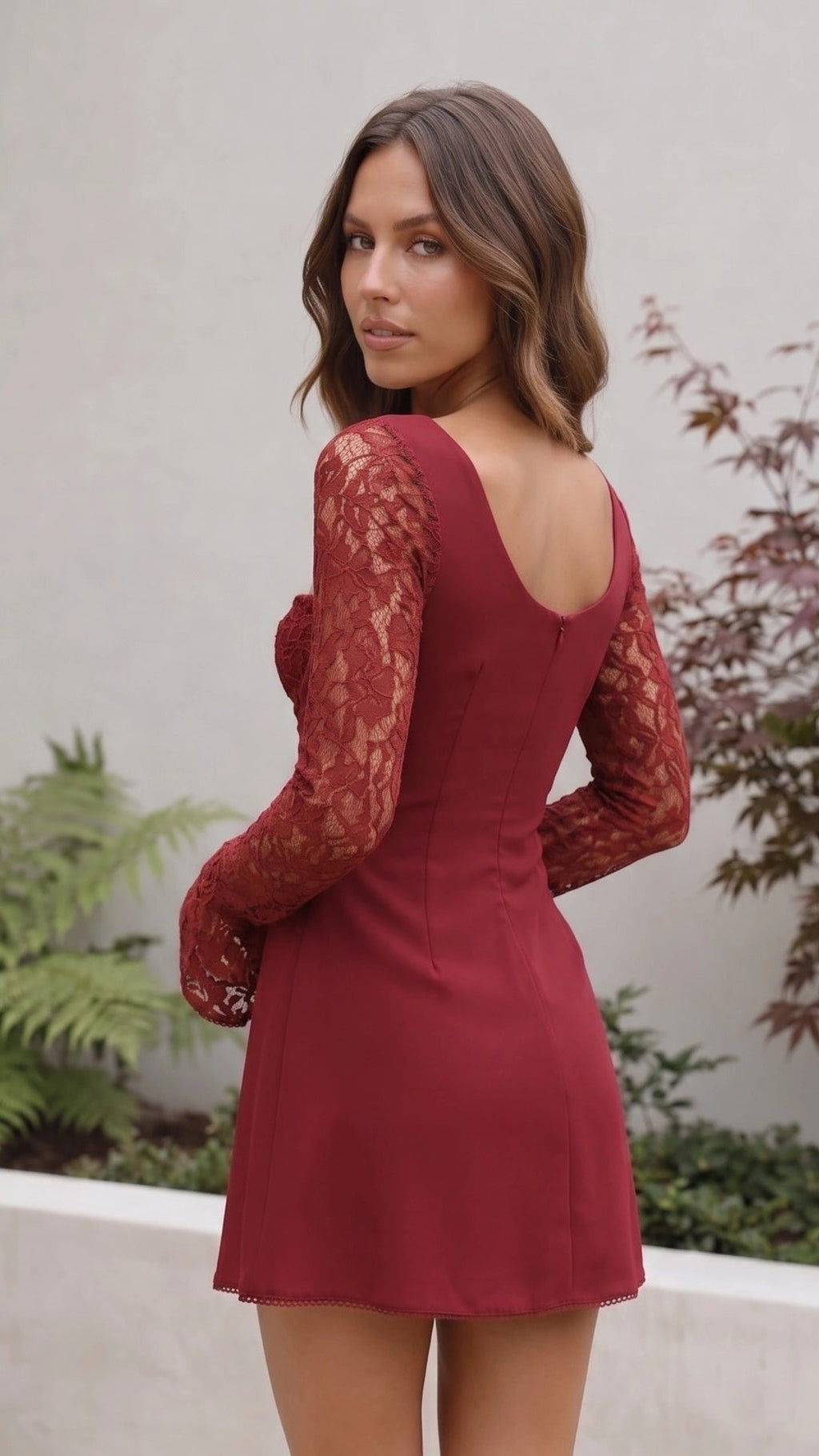 Women's Long Sleeve Lace Sweetheart Bodycon Mini Dress