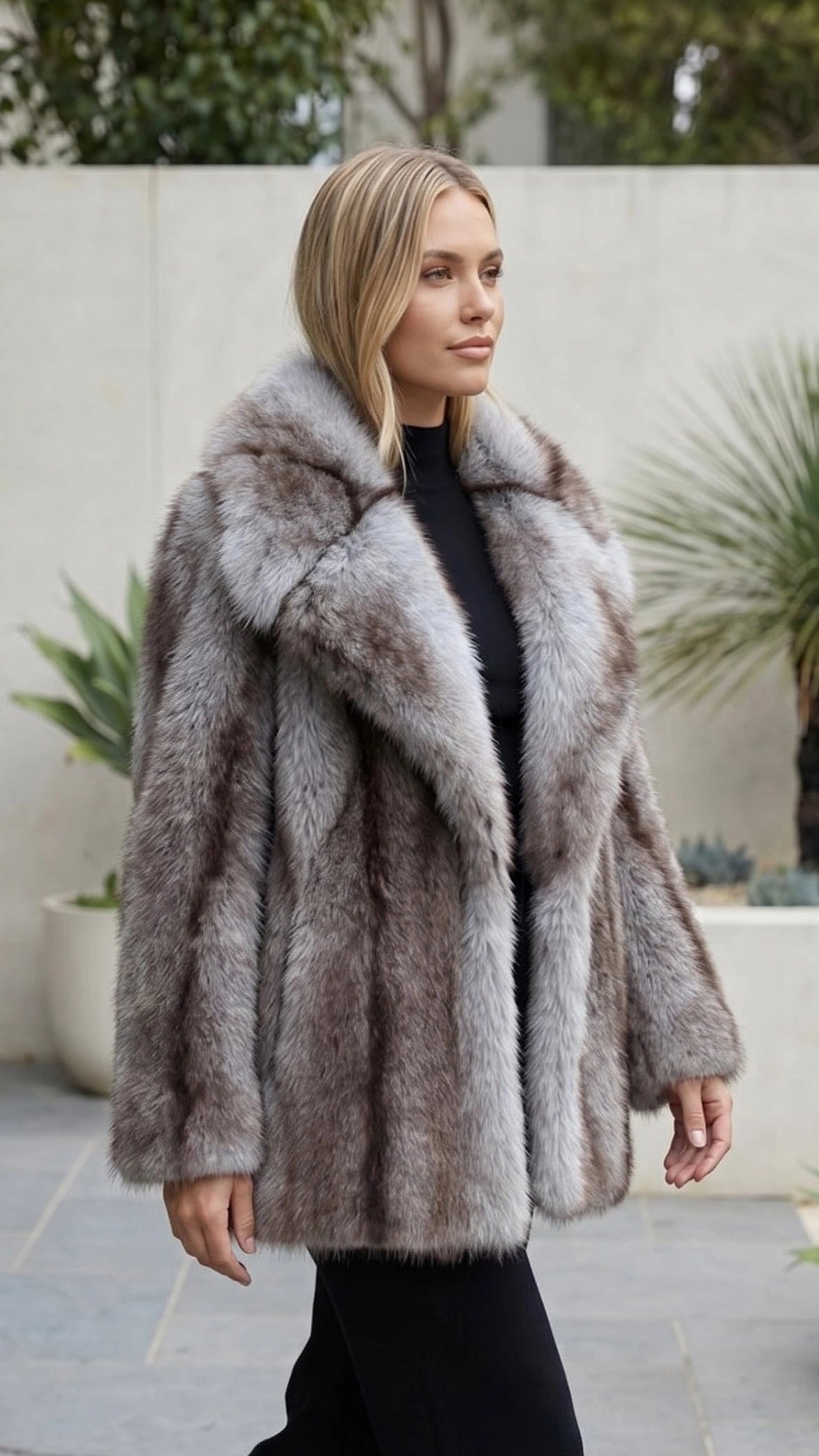 Women's Oversized Lapel Faux Fur Coat
