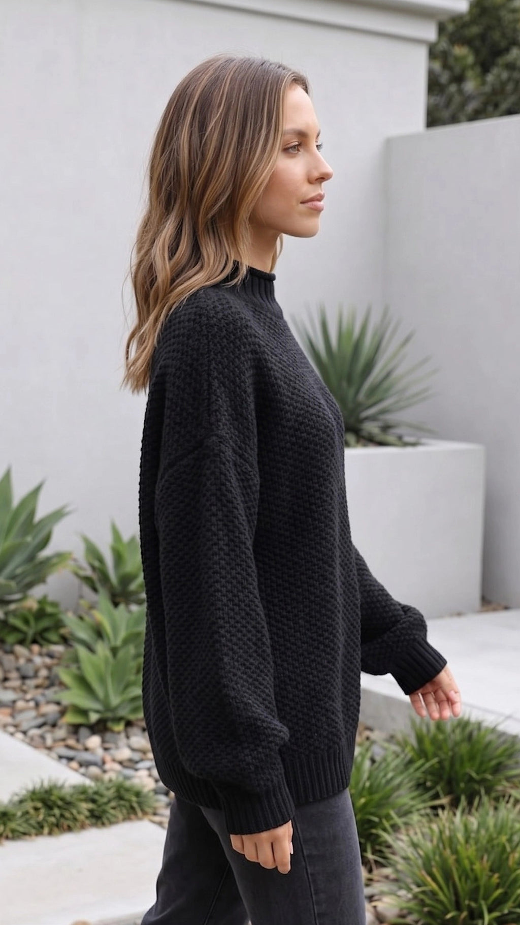 Women’s Oversized Waffle Knit Sweater With Mock Neck