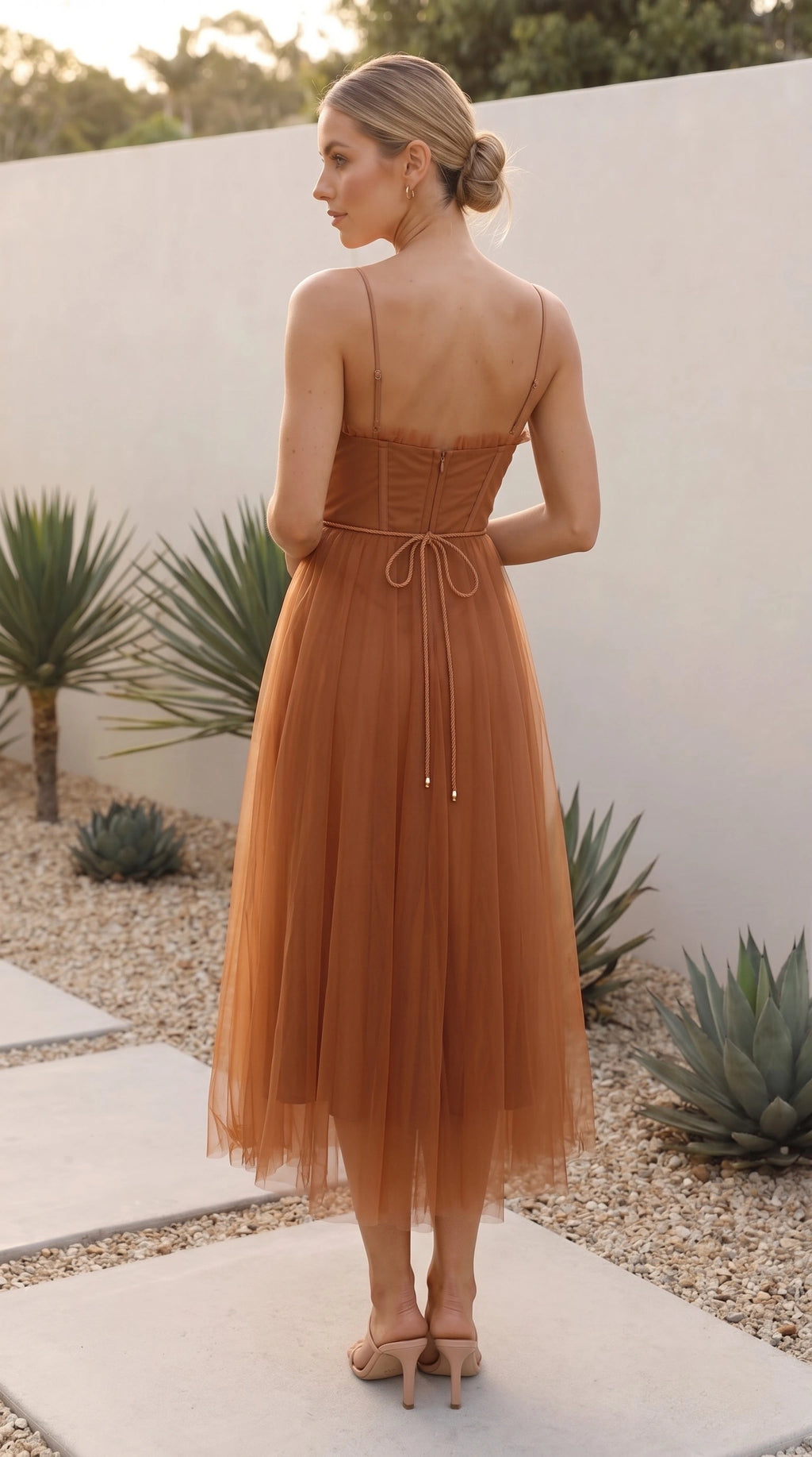 Women’s Spaghetti Strap Sweetheart Neck Tulle Midi Dress