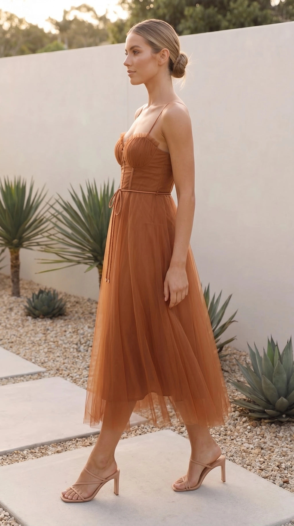 Women’s Spaghetti Strap Sweetheart Neck Tulle Midi Dress
