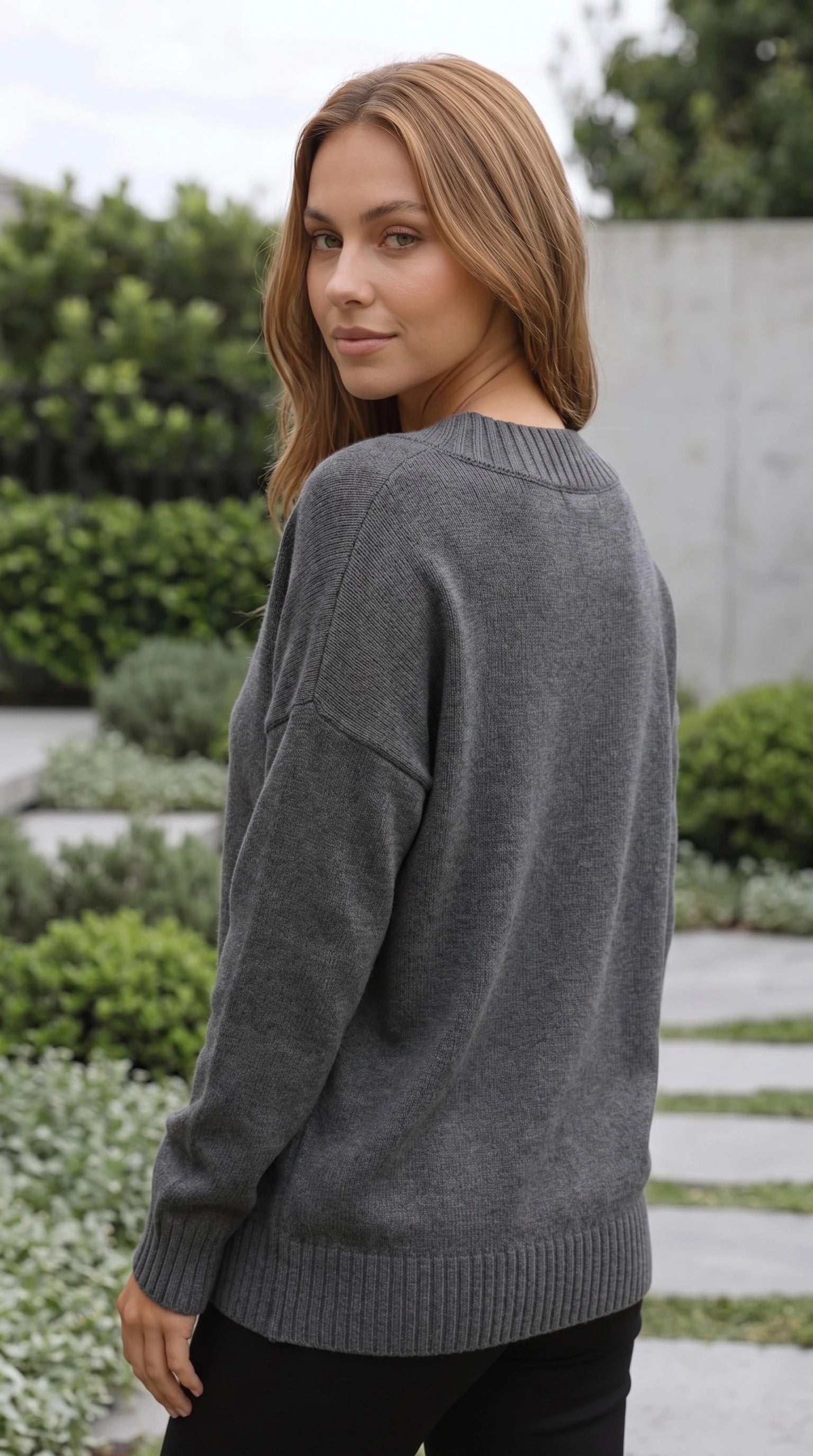 Women's V Neck Long Sleeve Relaxed Fit Knit Sweater
