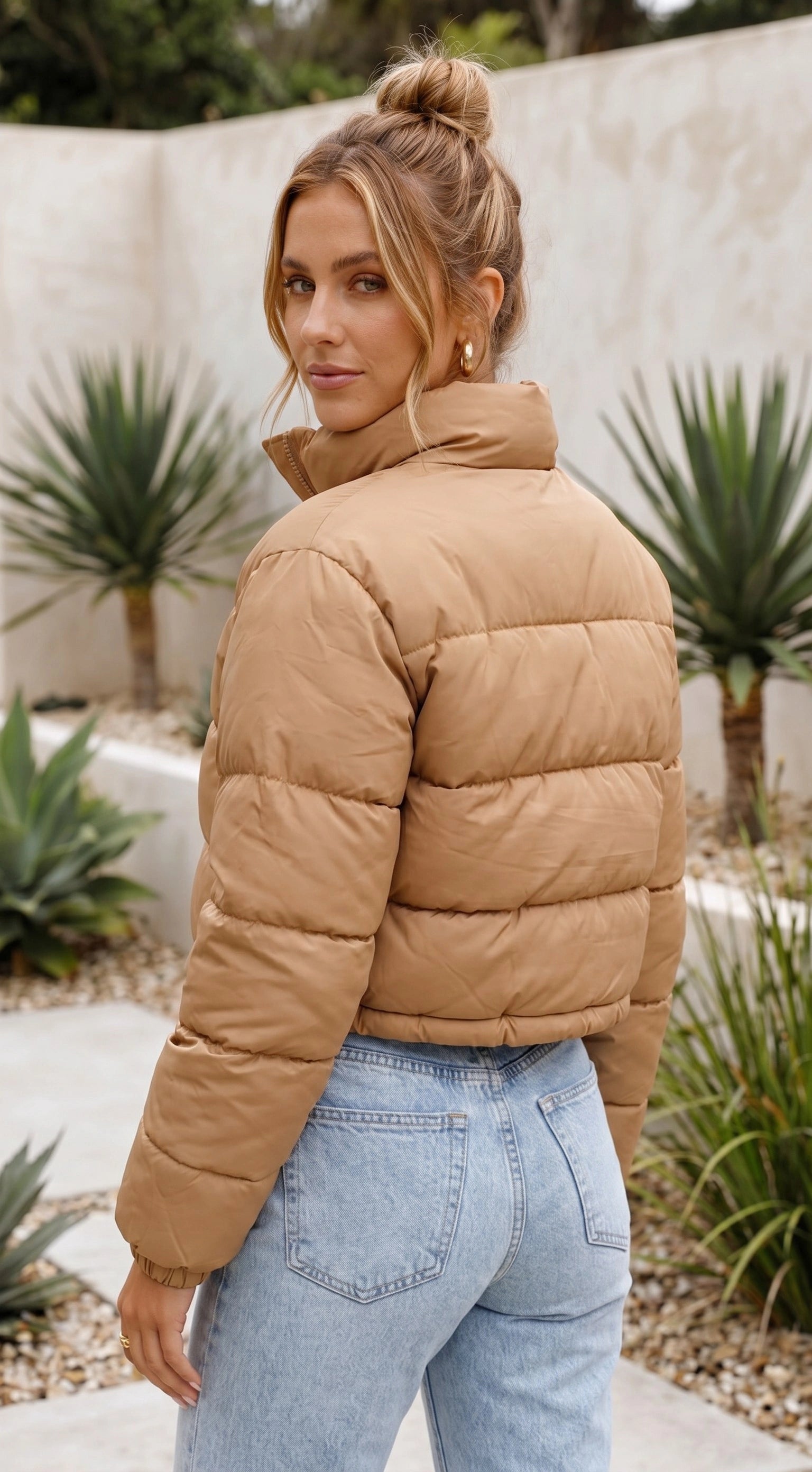 Women's Zip Up Cropped Stand Collar Puffer Jacket