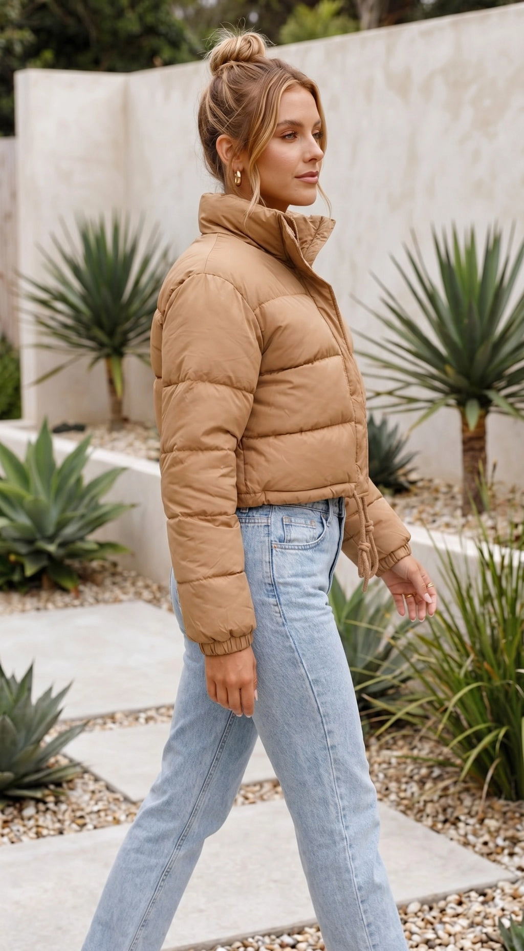Women's Zip Up Cropped Stand Collar Puffer Jacket