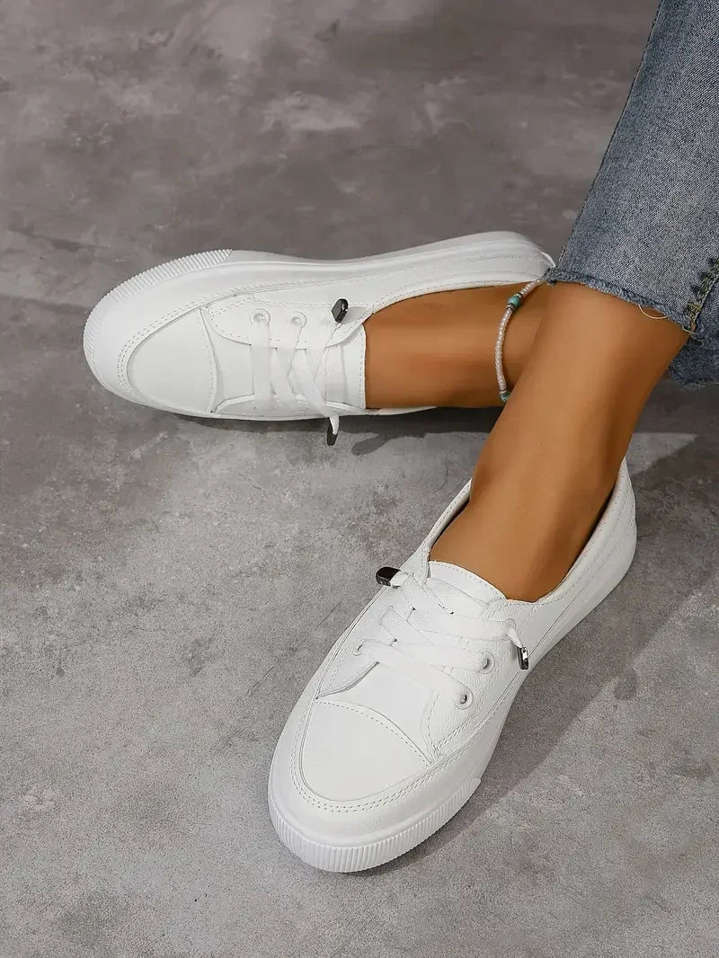 Women's Flat Round Toe Lace-Up Trainers