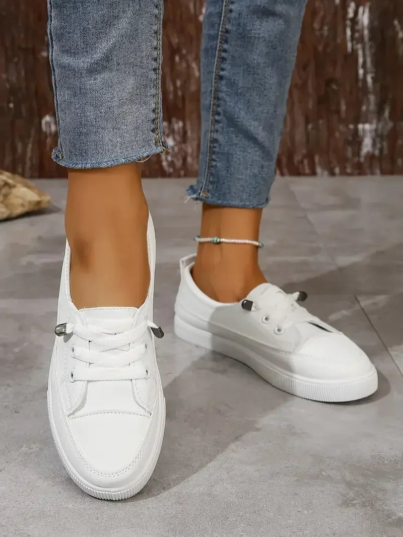 Women's Flat Round Toe Lace-Up Trainers