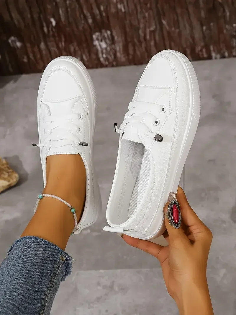 Women's Flat Round Toe Lace-Up Trainers