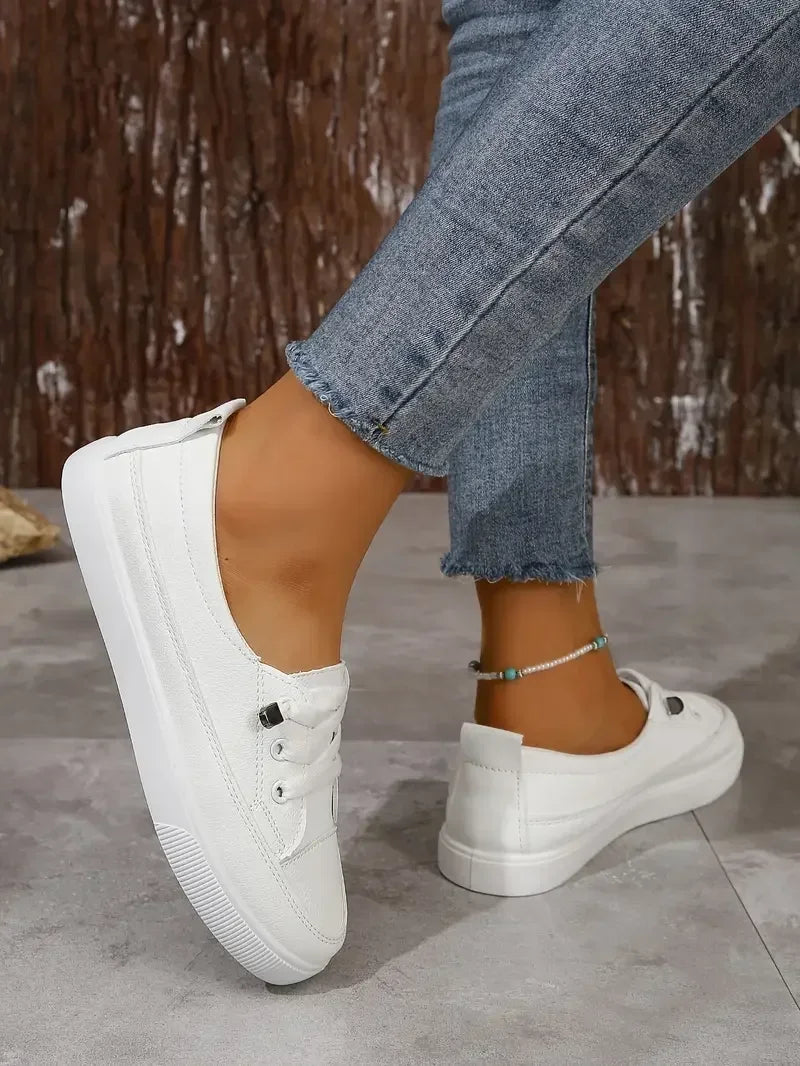 Women's Flat Round Toe Lace-Up Trainers