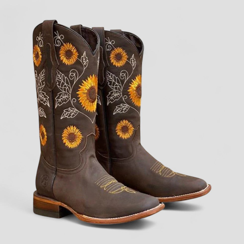 Women's Floral Embroidered Cowgirl Boots