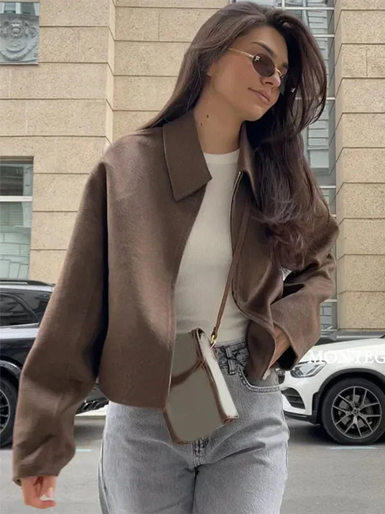 Women's Oversized Bouclé Jacket with Collar and Zip Front