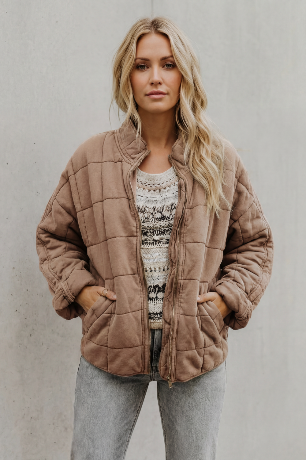 Women's Oversized Quilted Jacket with Stand Collar and Zip Front