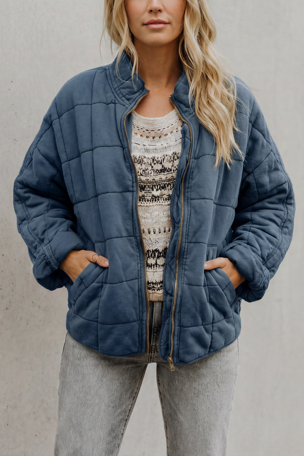 Women's Oversized Quilted Jacket with Stand Collar and Zip Front